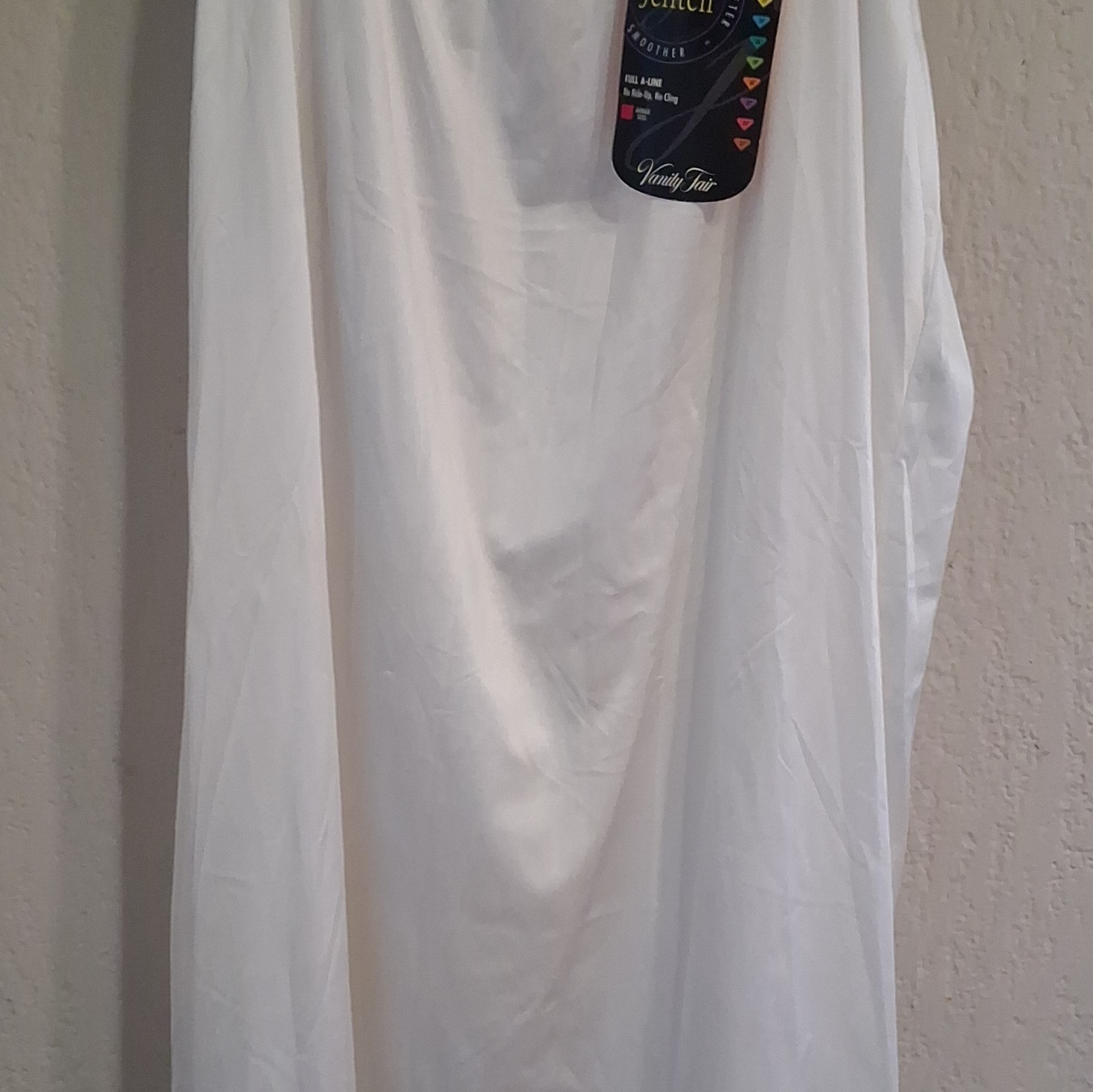 Vintage Vanity Fair Women&rsquo;s White Solid Nylon Slip, Size L Regular