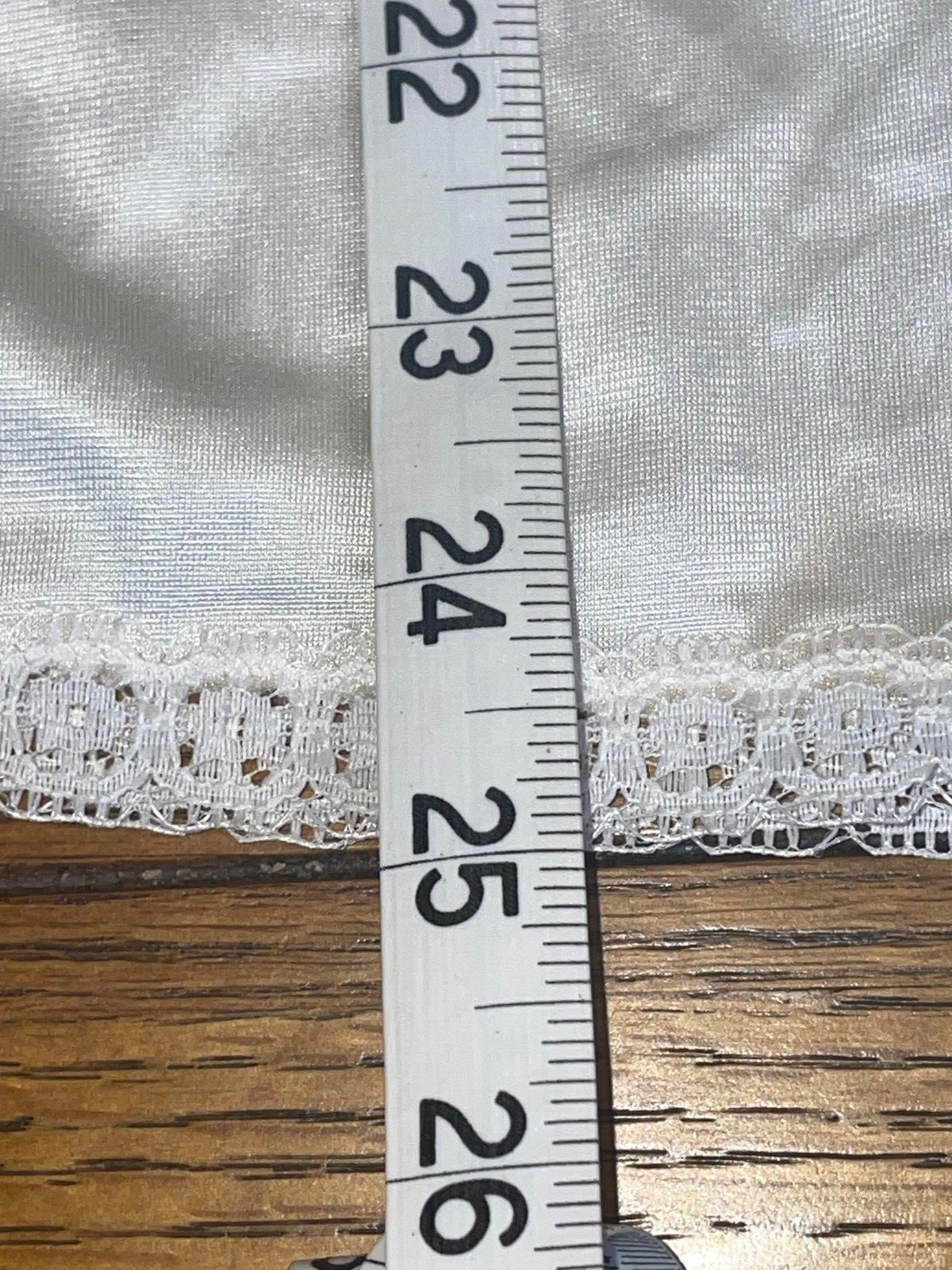 Komar Off White Nylon Ladies Side Slits Half Slip – Women&rsquo;s Size S Average 25&Prime;