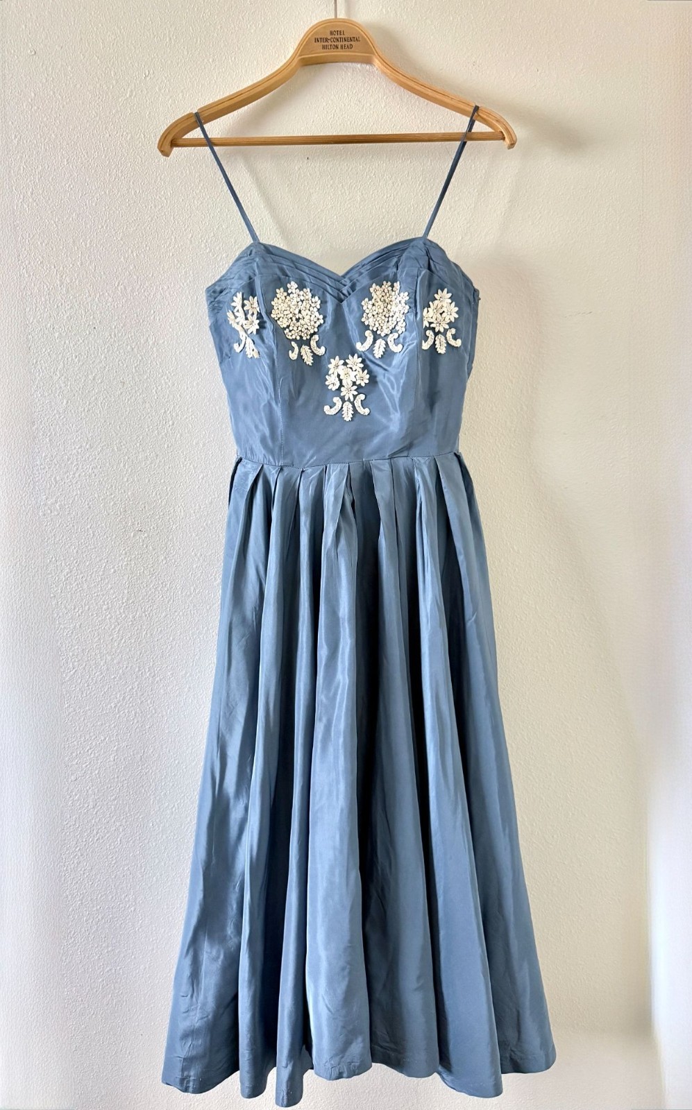 Vintage 1950s Sleeveless Fit And Flare Full Circle Skirt Midi Dress In Blue