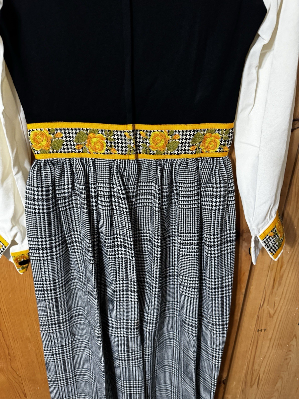 VTG 70s Melissa Lane Dagger Collar Maxi Dress Long Sleeve NWD WOMENS SIZE XS/S
