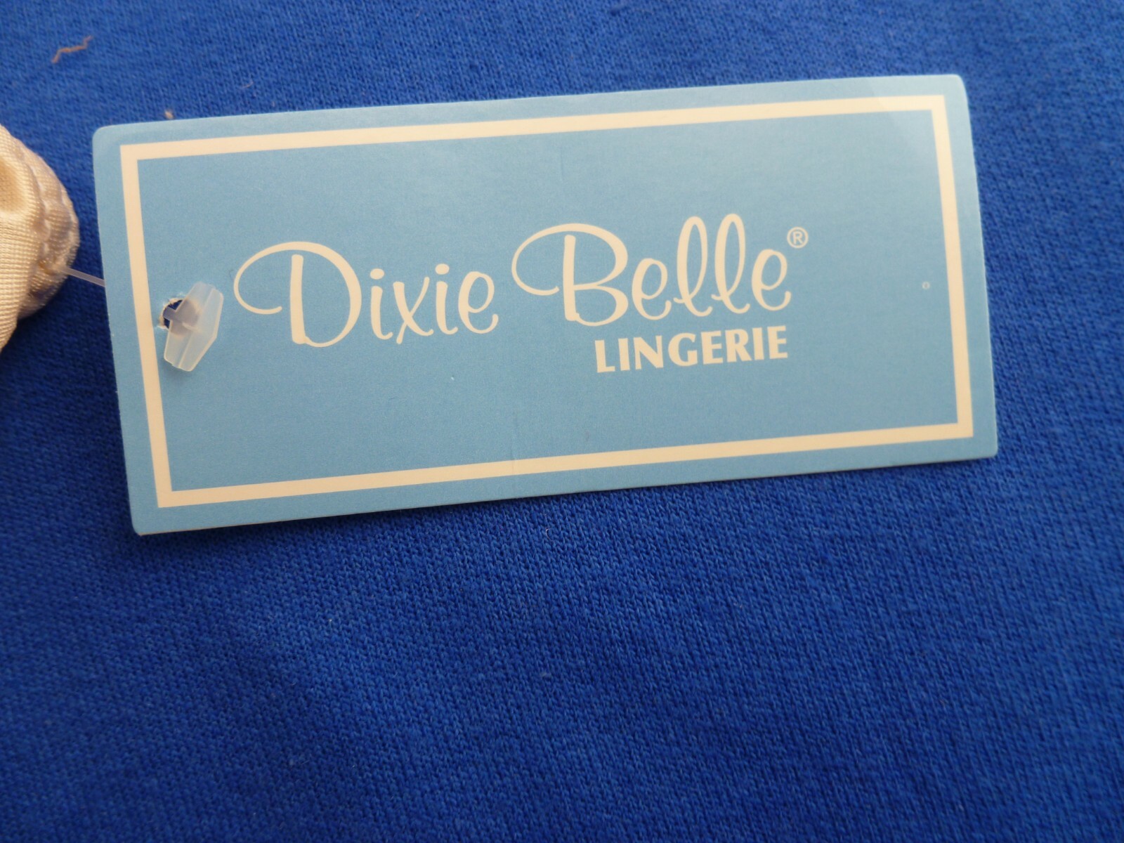 Dixie Belle 25&Prime; Nylon Half Slips,(3513)