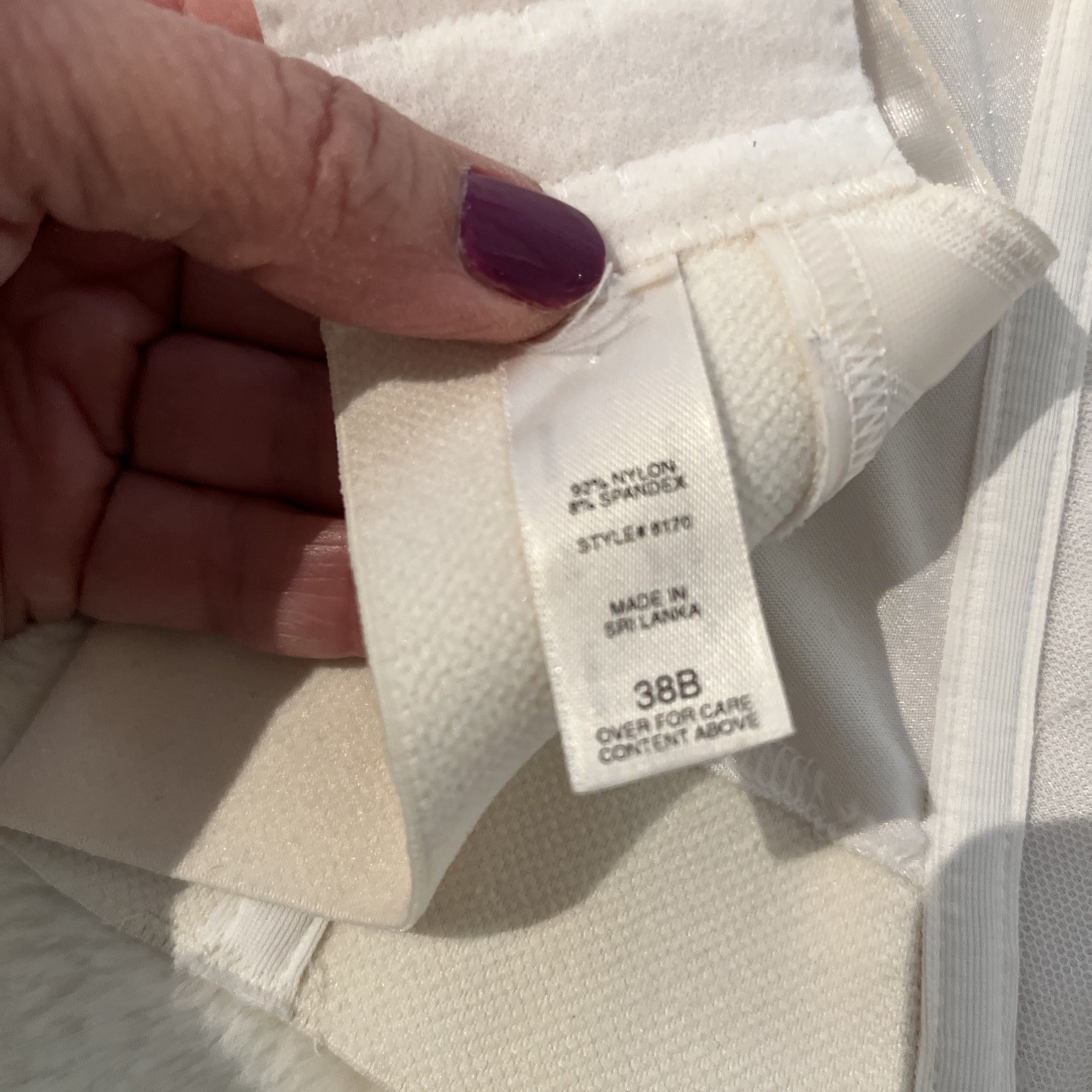 VTG White PLUNGE STRAPLESS BRA* 38 B