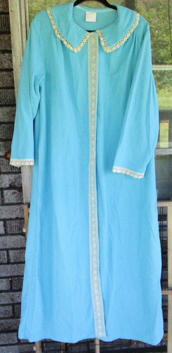 Women&rsquo;s Powder Blue Arnel Triacetate Nylon Snap Front Robe Long Size 18 Vintage
