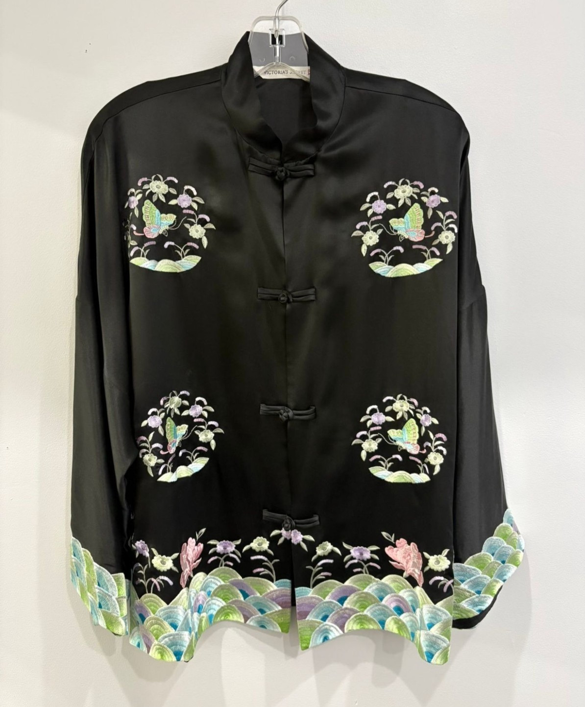 Vintage Victoria&rsquo;s Secret Black Embroidered Silk Bed Jacket Asian Size P/S