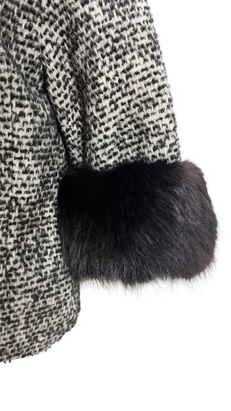1960s Tweed Jacket / Fox Fur Jacket / Size Medium – Large