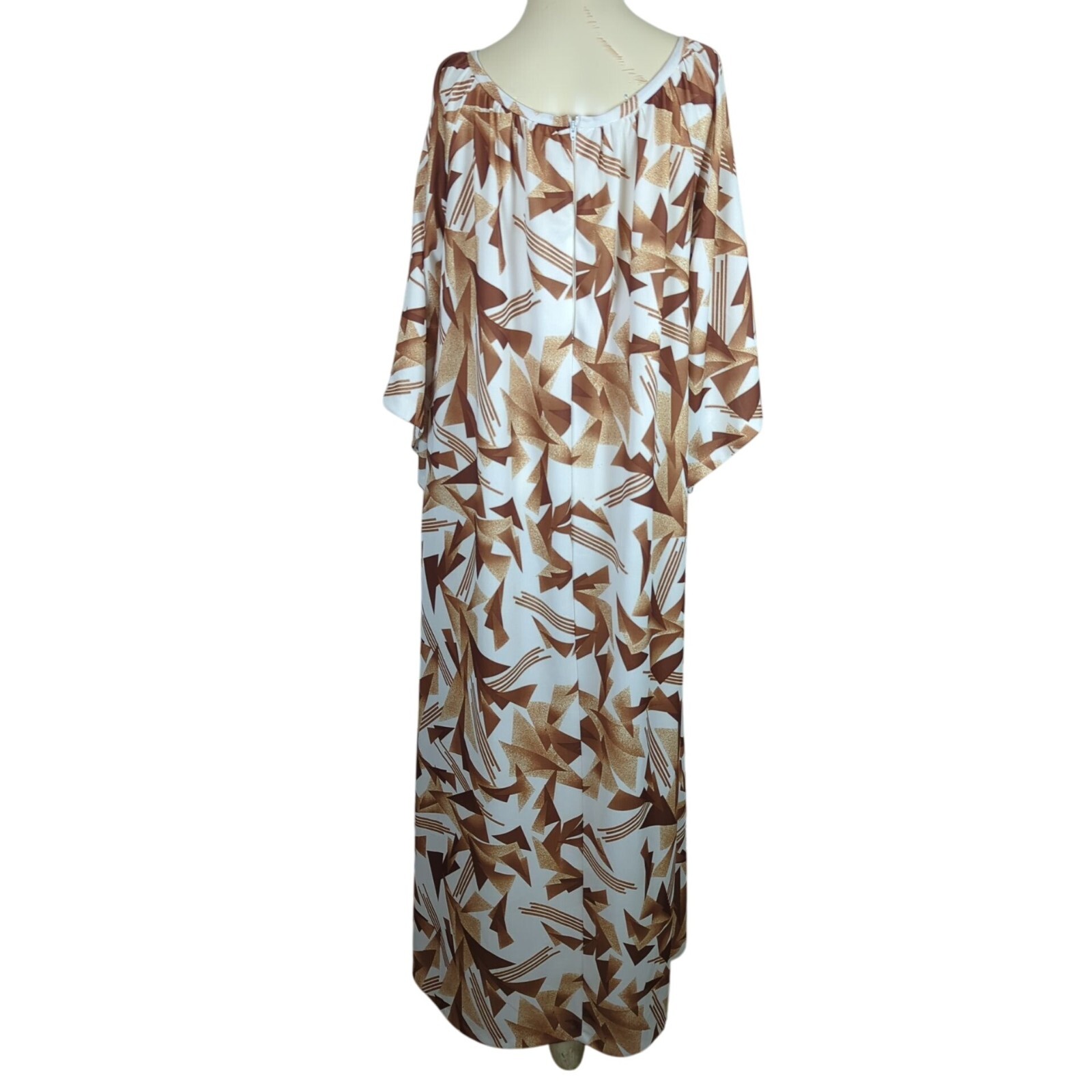 Vintage bat sleeve brown white geometric Comfy pockets oversized Muumuu dress S