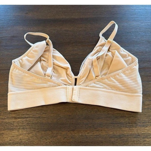 All.You. Lively Wireless Bra Womens Size 2 Unpadded Adjustable Strap Beige