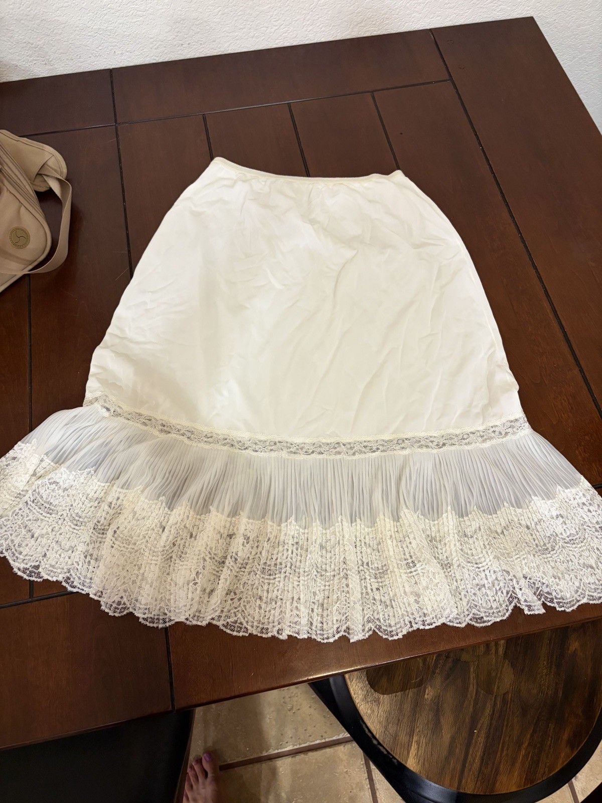 Vintage Charmode/Sears Nylon/Lace Pleated Chiffon Hem Large Half Slip