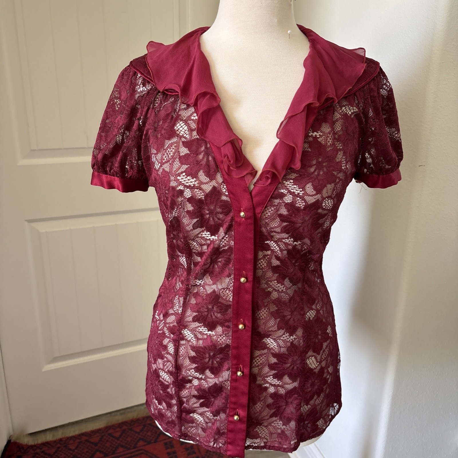 Vintage Dolce Gabbana D&G Silk Lace Mesh Short Sleeve Shirt Blouse Top Size 42