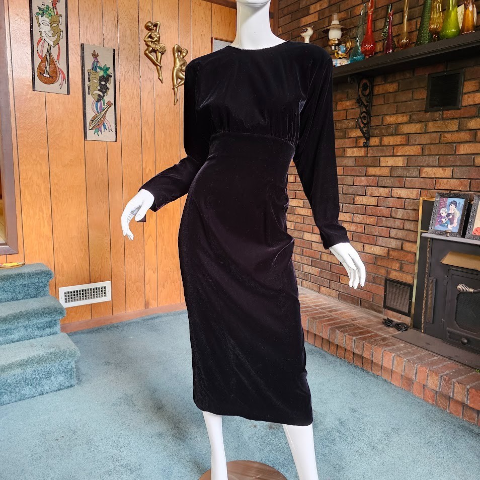 Vtg 80s 90s Sultry Plunging Back Velvet Formal Cocktail Evening Wiggle Dress M/L