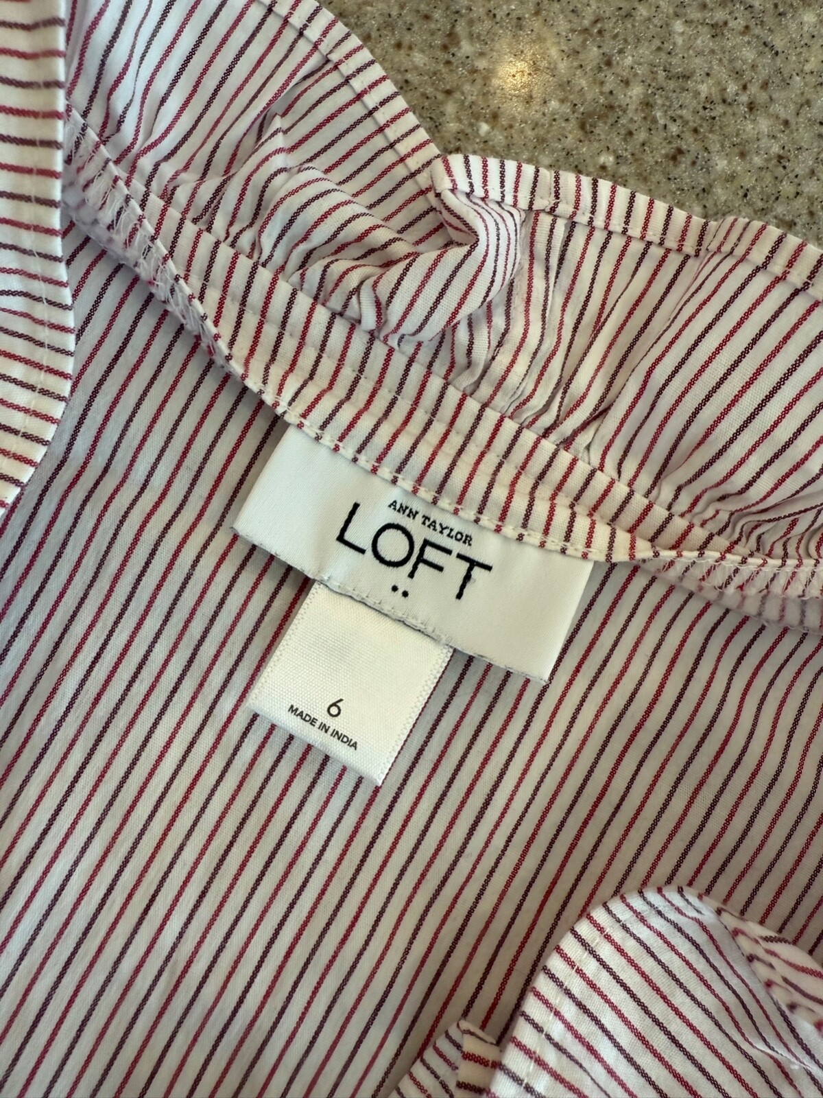 LOFT ANN TAYLOR Vtg Y2K Ruffle Front Burgundy Pinstripe Tailored Blouse Sz 6