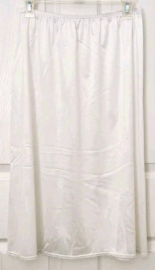 Vassarette Womans Halfslip, Large, White, 28 Inches, Slit, Lace edge
