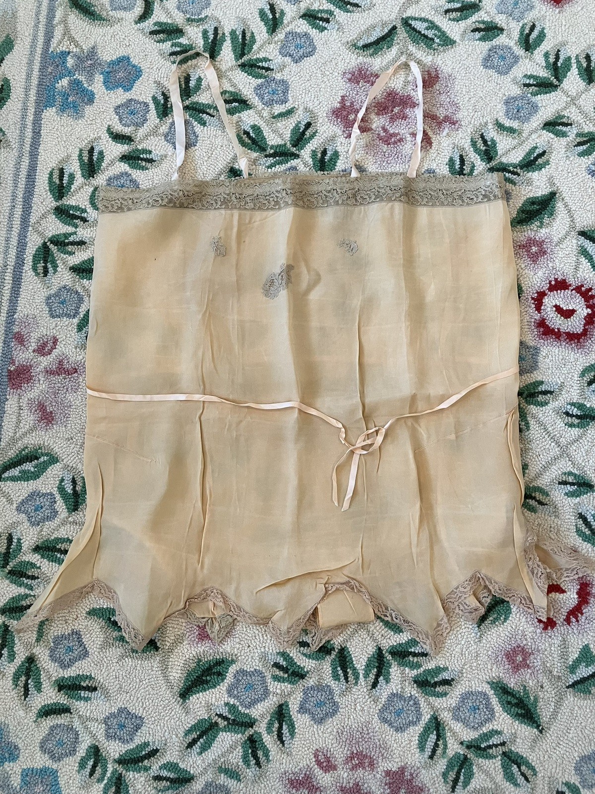 NOS Vintage 1920’s Peach Crepe & Lace Step In Teddy Chemise Slip Size 44! Large!