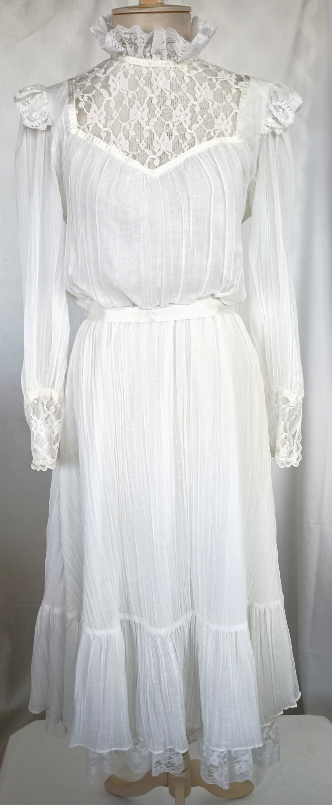 Vintage 70&rsquo;s Act 1 New York White Victorian Style Midi Dress (vtg) 13/14 (Small)