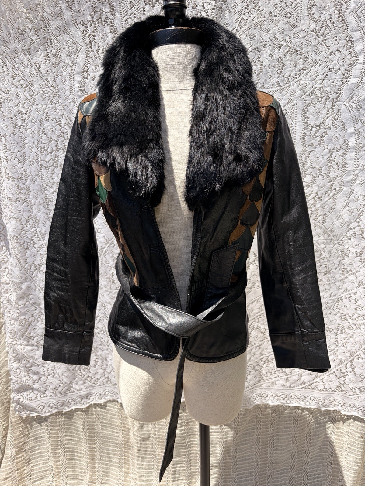 Rare 1970s Genuine Leather Scalloped Fish Scale Jacket Fur Collar Belted XS S