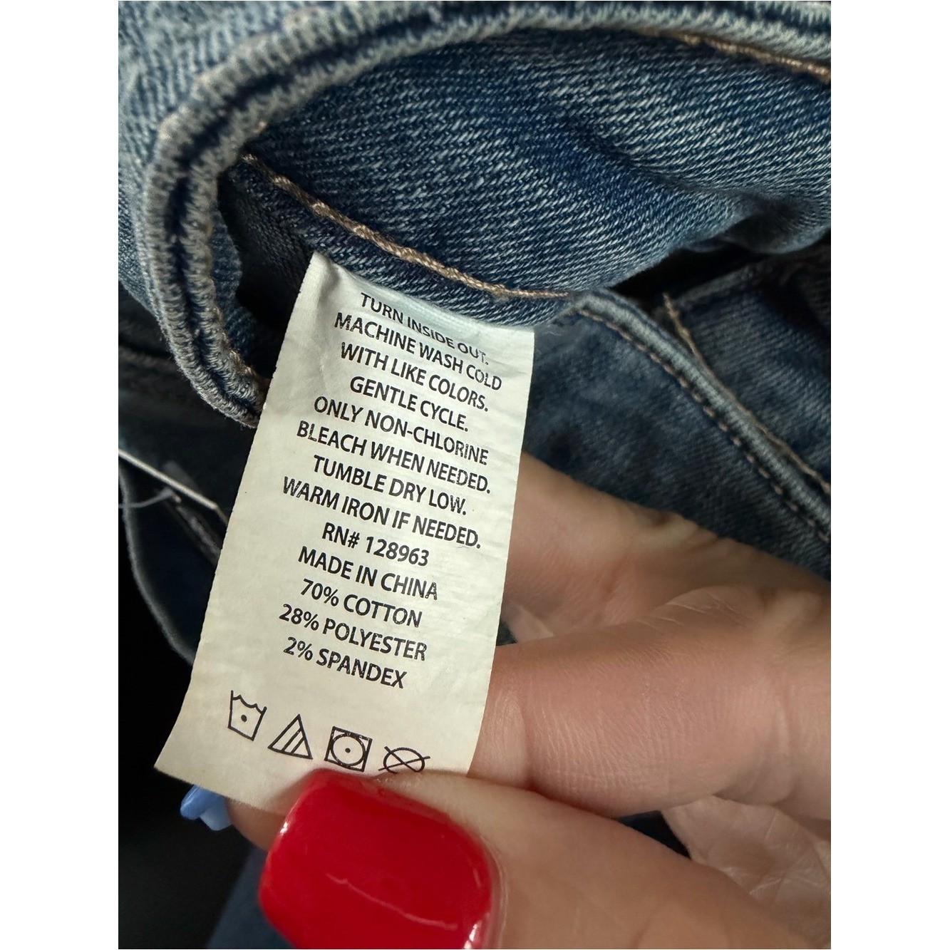 Indigo Rein High Rise Patch Pocket Denim Shorts Size 26 NWT