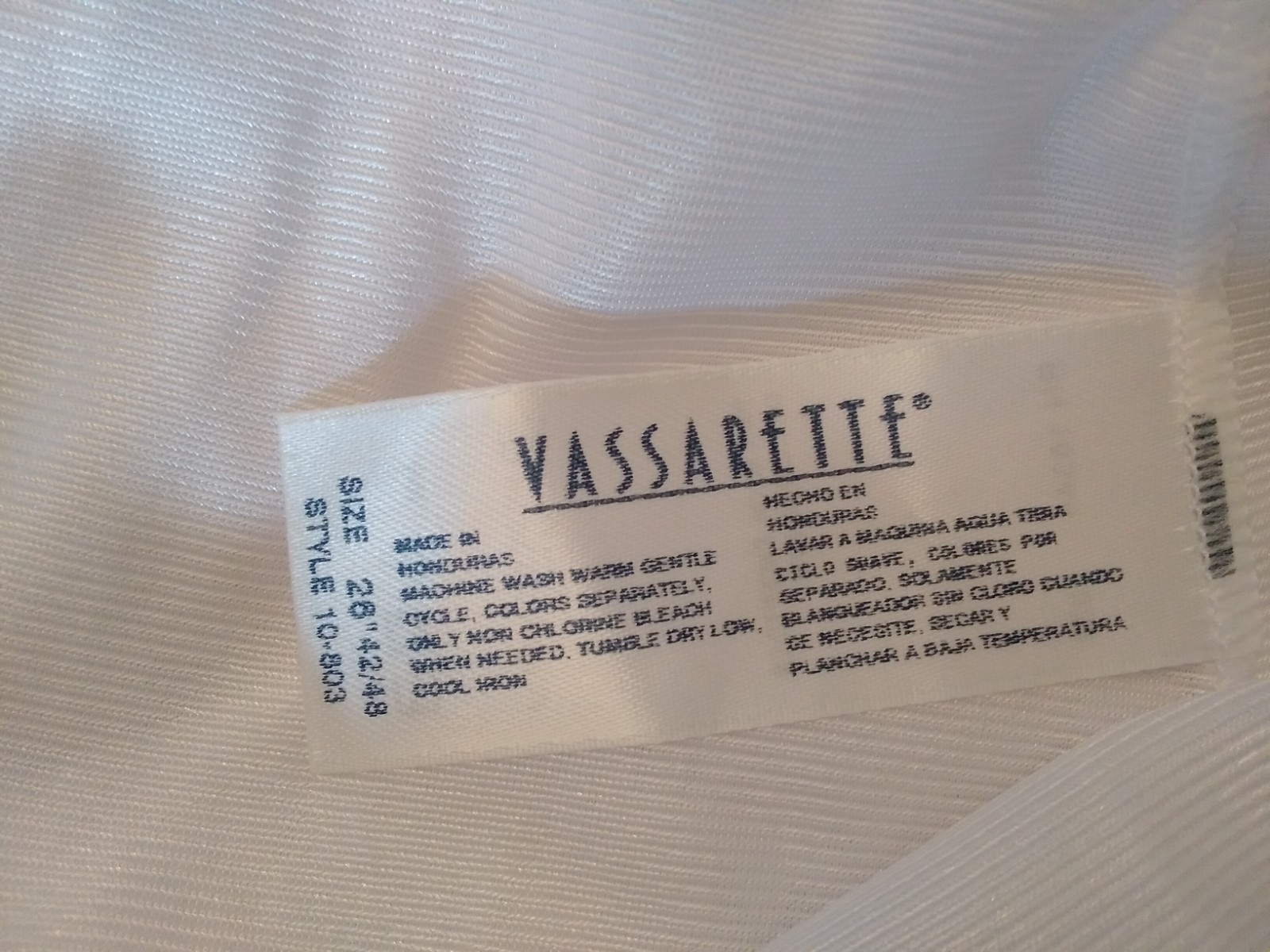 Full Slip 100% Nylon w/Lace Trim Vassarette Silky White SZ 42