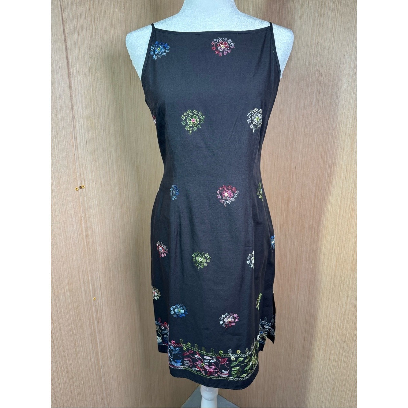 Vintage 1995 Harold&rsquo;s Little Black Dress Floral Embroidery Side Slit 100% Cotton