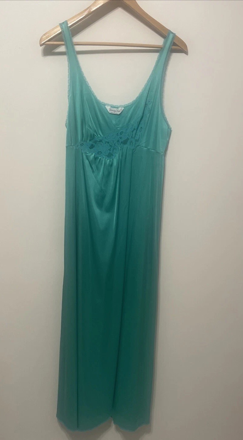 Vintage Vanity Fair Robe Peignoir Dressing Gown Womens M Flutter Teal Boudoir We