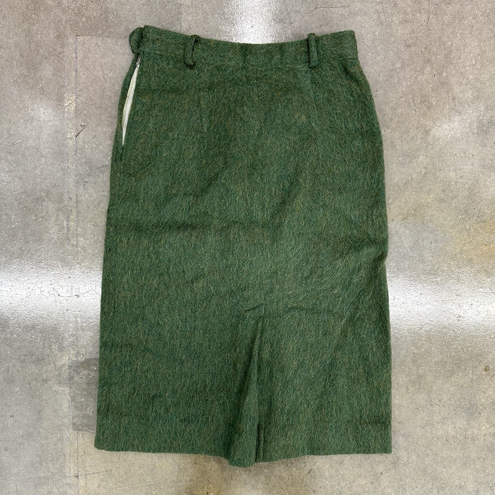 Vintage 1960s Green Wool Blend Side Zip Button Skirt 24”