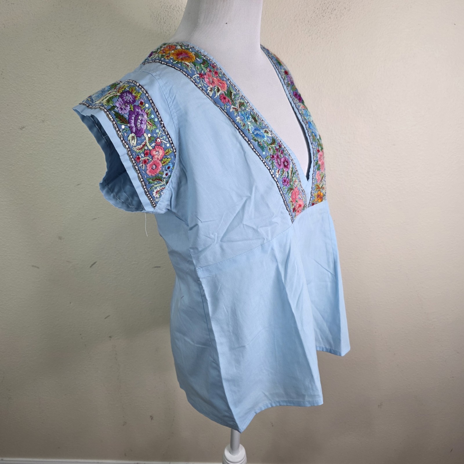 Vintage 1970&rsquo;s Women&rsquo;s Embroidered Handmade V neck Shirt Blouse Size M/L Peasant