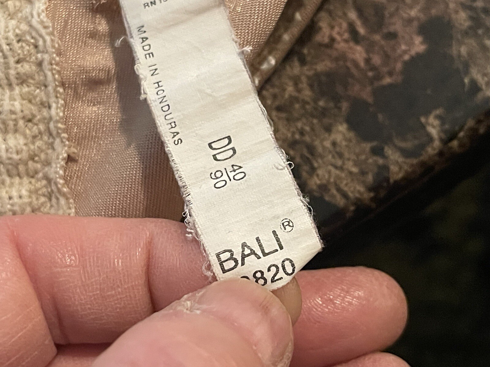VINTAGE BALI SECOND SKIN BEIGE BRA! 40 DD #2