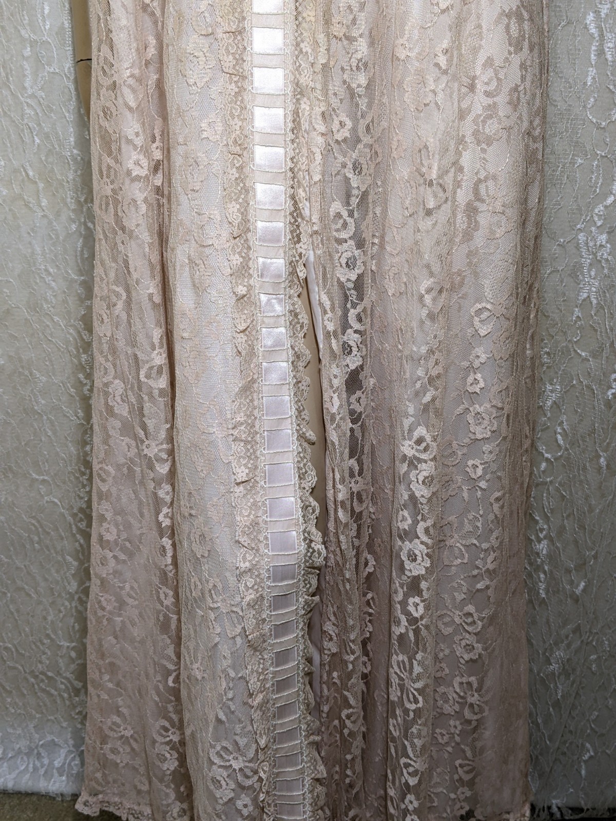 Vintage Odette Barsa Lined Pink Lace Overlay Lingerie Long Dressing Gown Robe L