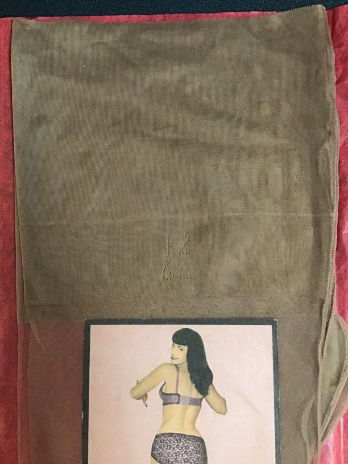 1 PR NOS FLAT KNIT 12 66 SEAMED FFF CUBAN 28”-9”foot LUXURY ULTRASHEER BEIGE
