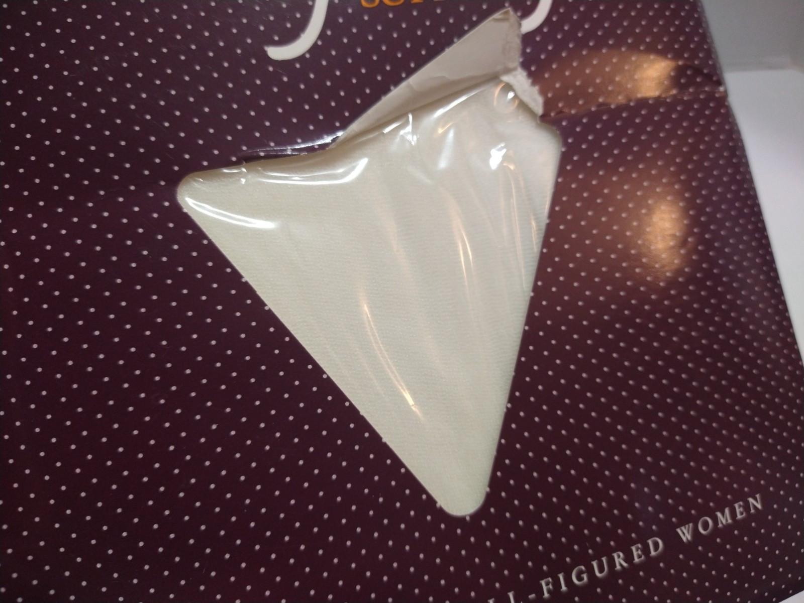 Vtg Hanes Fitting Pretty Ultra Sheer Pantyhose Light Control Queen Size 4X Ivory