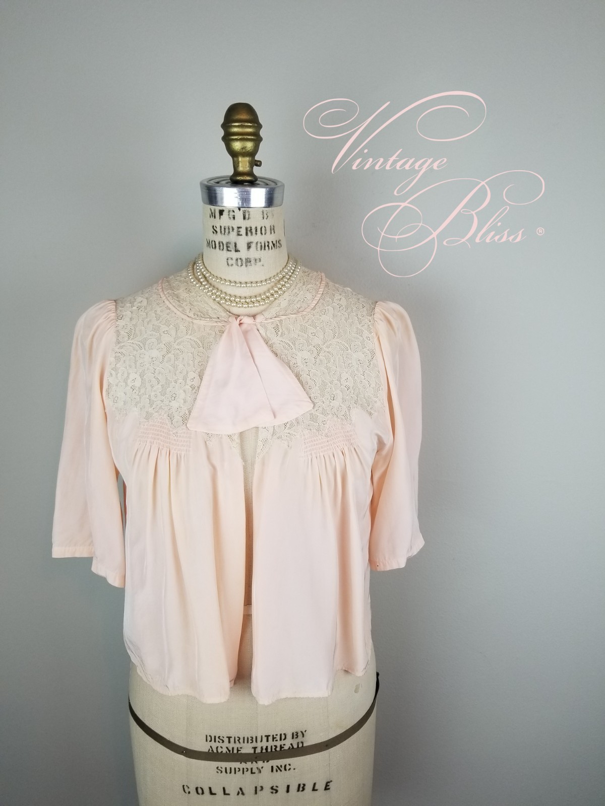 Vintage 1940&rsquo;s Luxe Peach Satin & Intricate Cream Lace Boudoir Bed Jacket