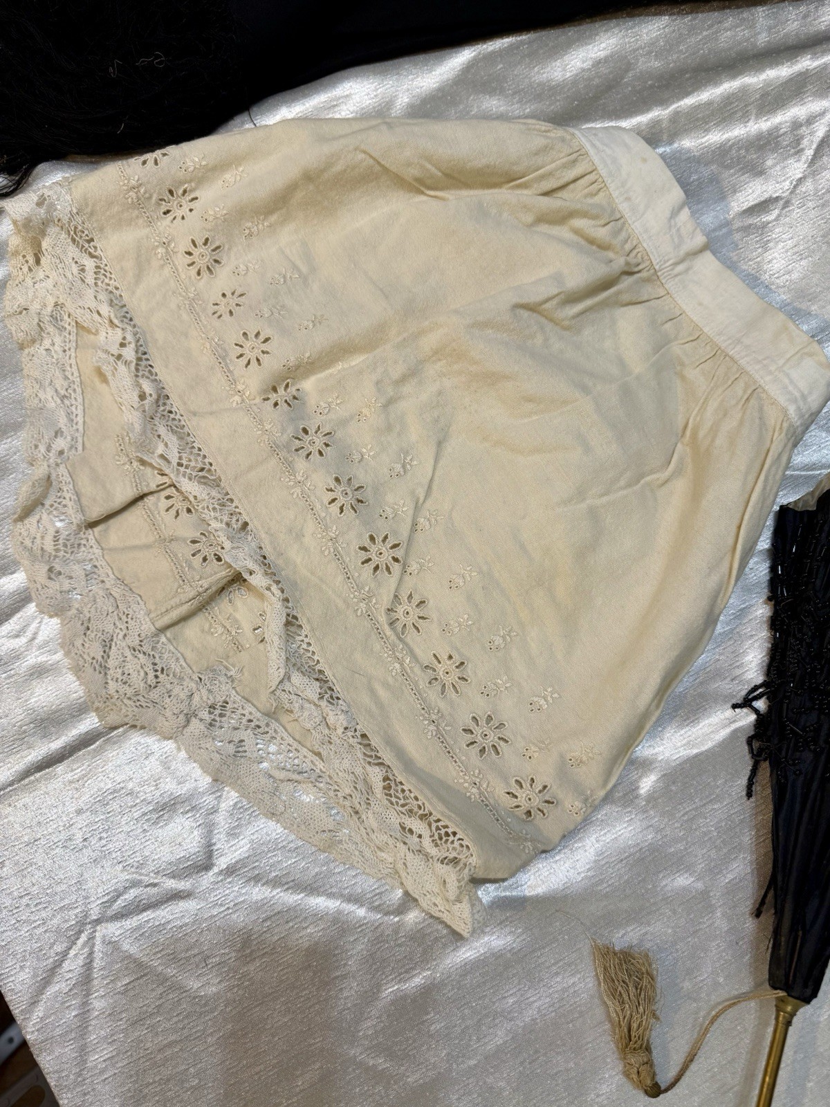 VICTORIAN 1880&rsquo;S 3pc PRINCESS BUSTLE DRESS WALKING SUIT – Museum Quality