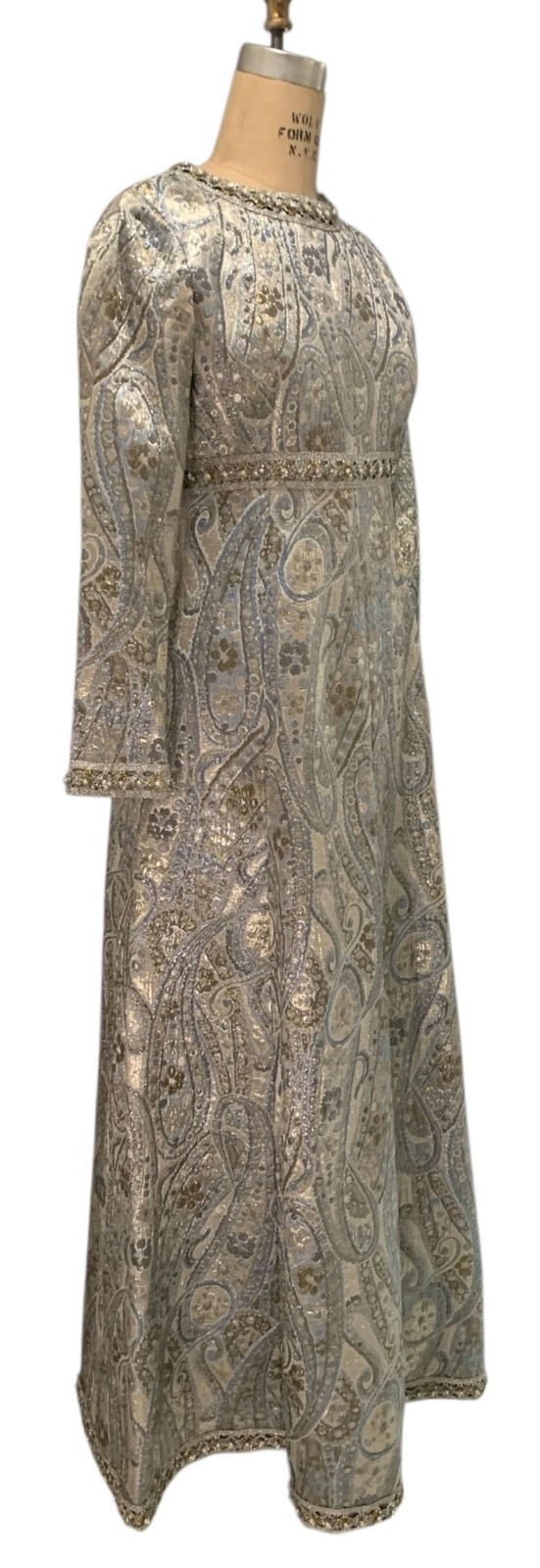 Vintage 60s/70s Women&rsquo;s Empire Waist Metallic Paisley Brocade Dress – Size XS/S