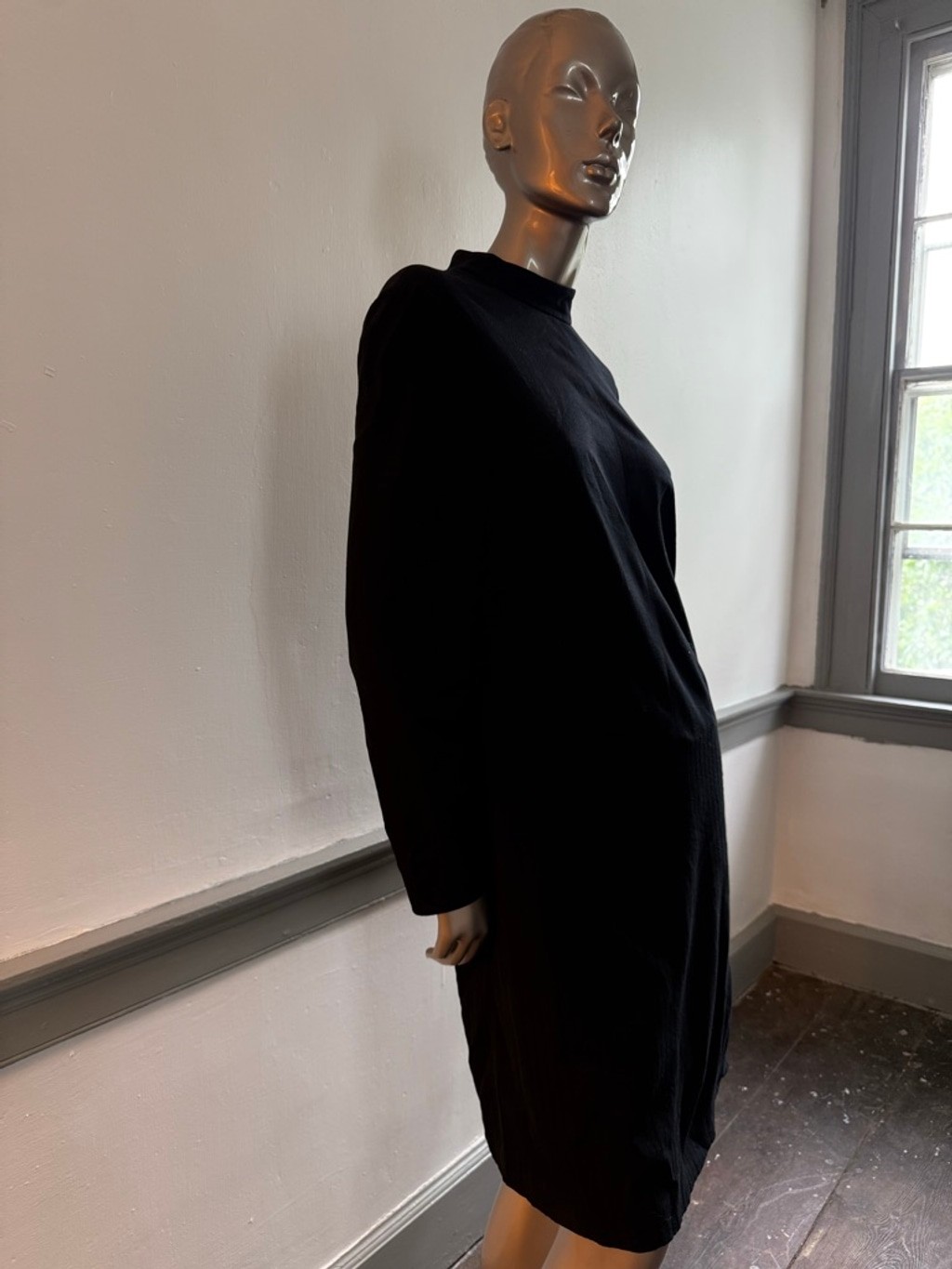 Vintage Bryn Walker Black Mock Neck Shift Dress Size 10 Minimalist Long Sleeve