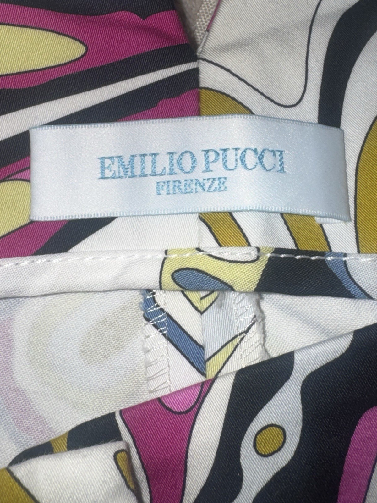 Vintage Emilio Pucci Multicolor Abstract Print Vibrant Shorts Never Worn Sz S