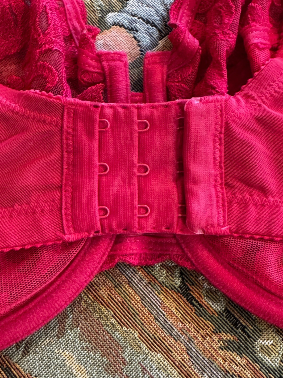 VINTAGE WACOAL 85199 ~ RED ARABESQUE SEMI SHEER FULL FIGURE UNDERWIRE BRA 36DDD