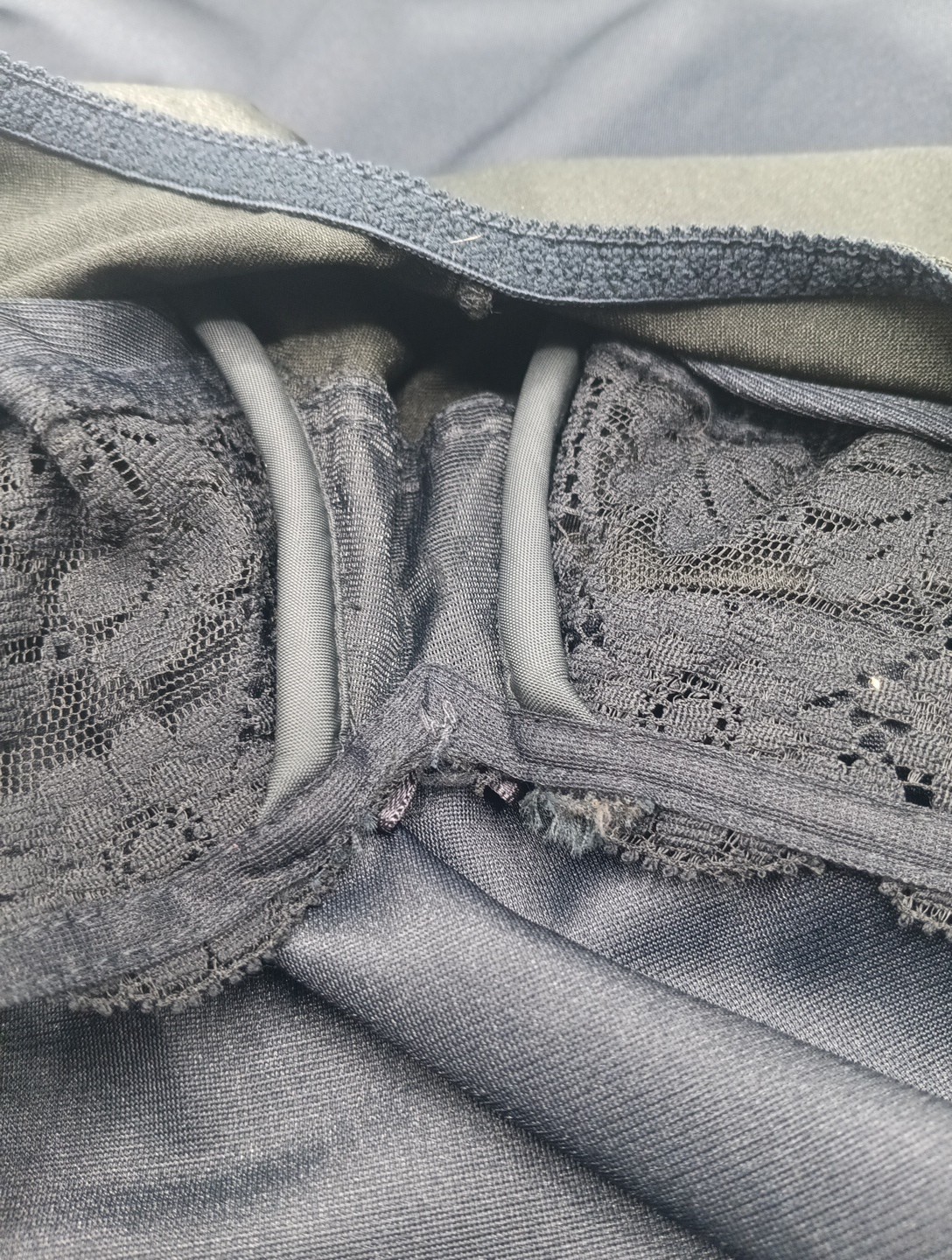 38 C Vassarette lace Underwire Slip Black Nylon Vintage Underneath it all