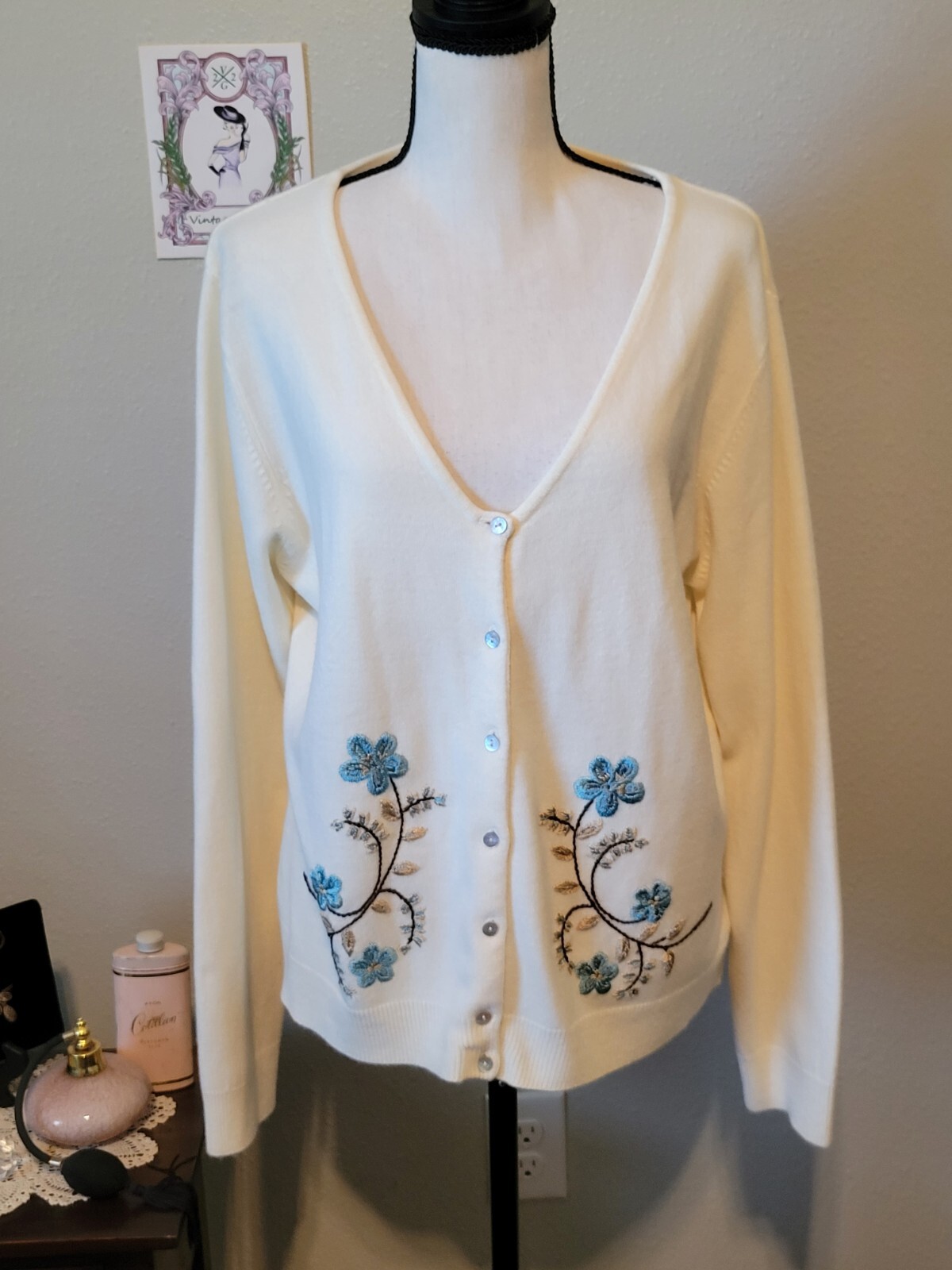 Vintage Beige Cashmere Feel Cardigan, Blue Flower Embroidery, V-neck, Button, L