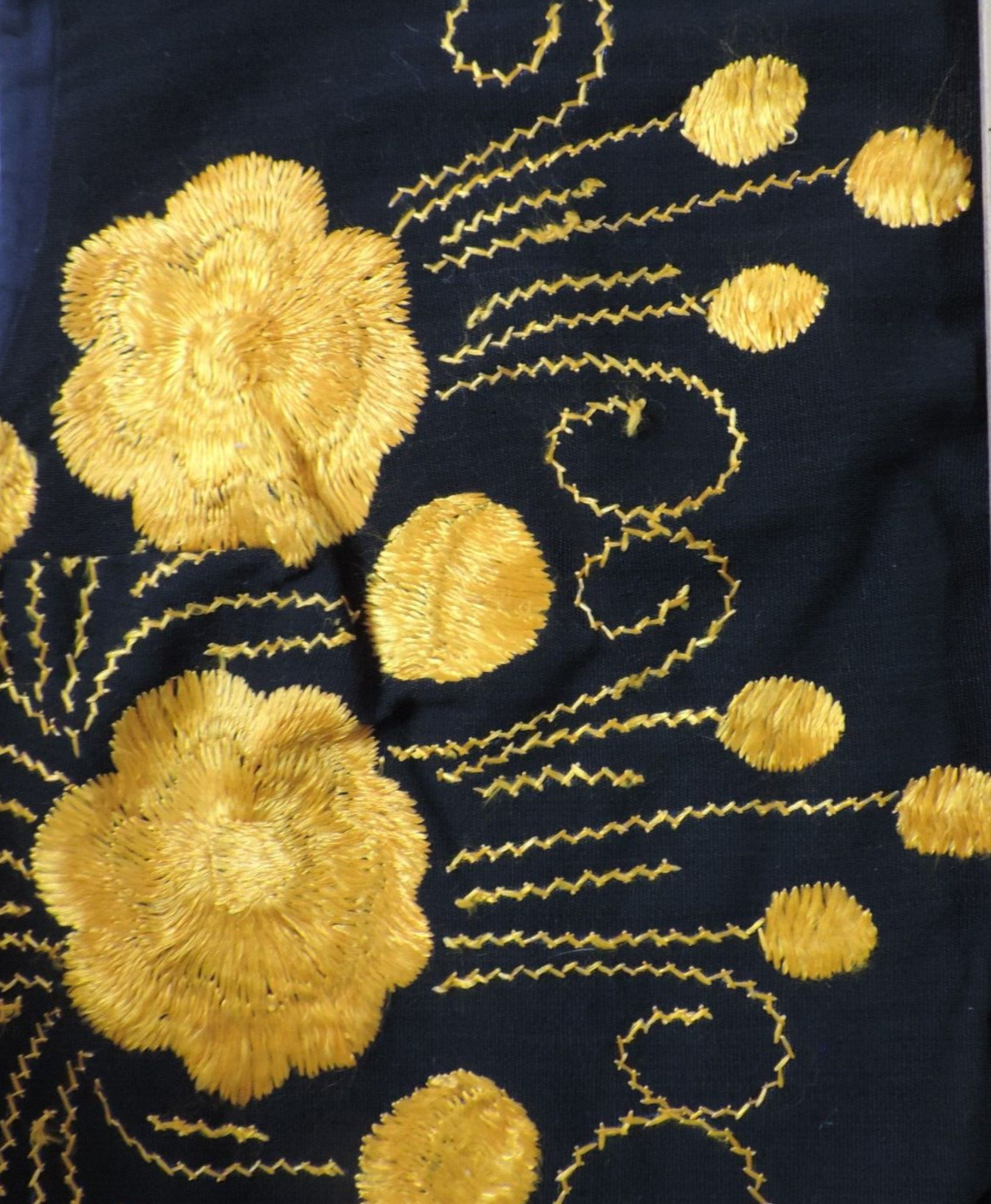 1970s Bertram Boutique Acapulco Embroidered Black/Orange Floral Top B40 W36