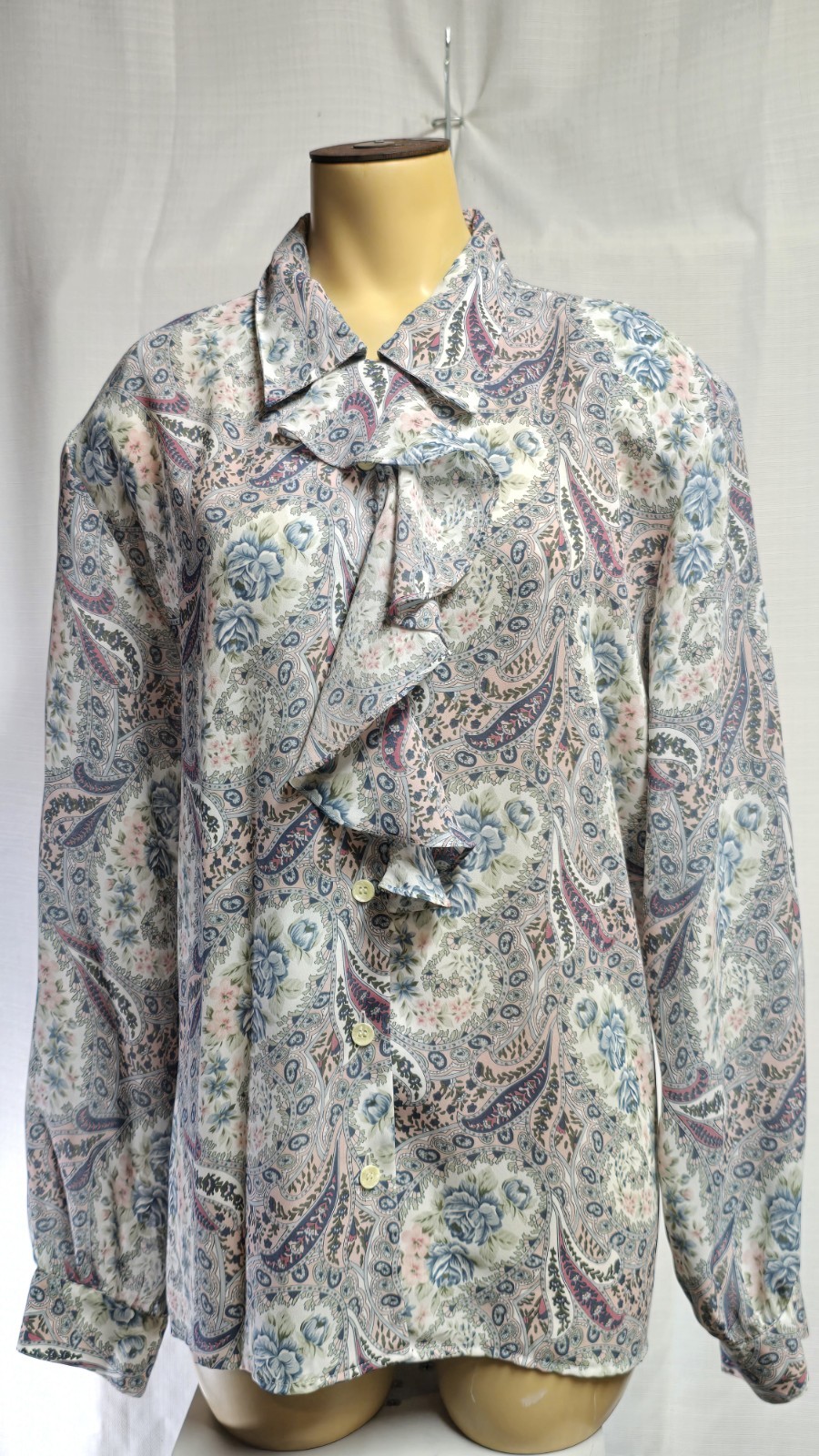 Vtg 70’s Alfred Dunner Blouse Collared With Ruffles Long Sleeve Paisley Sz 16