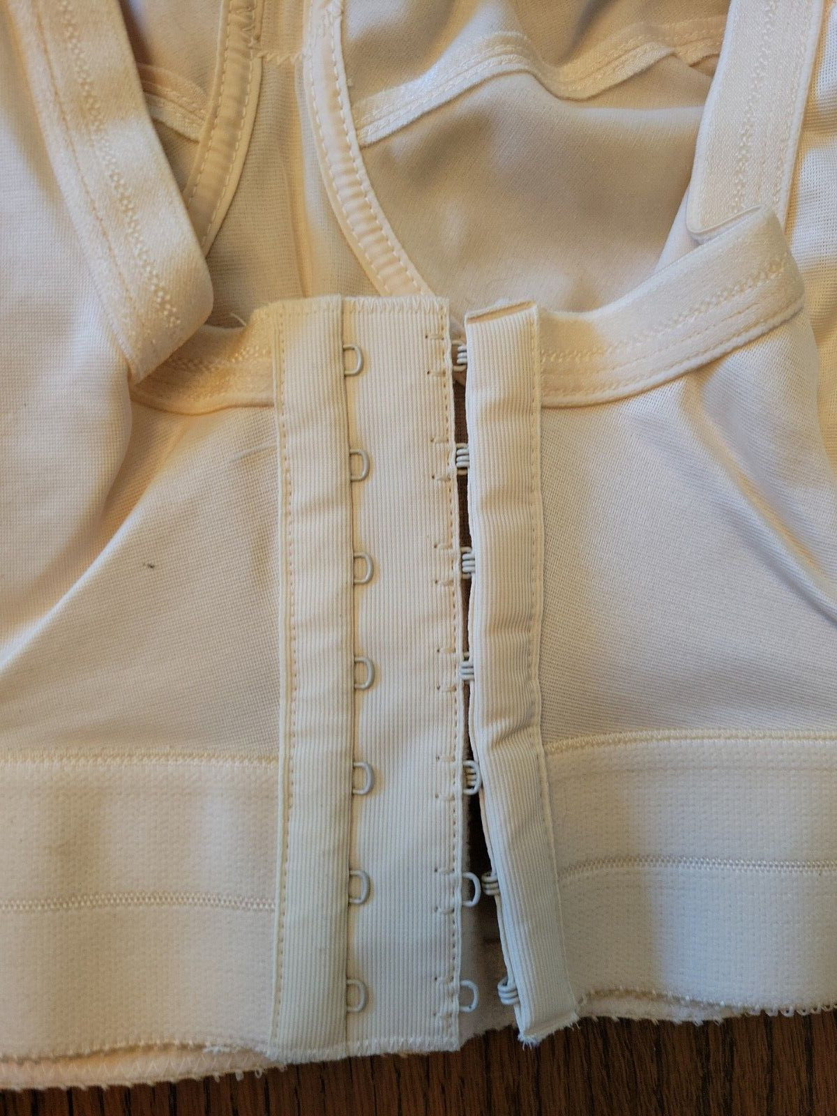 70s Playtex #731 Support Can Be Beautiful Wire Free Full Coverage Bra 38B Beige
