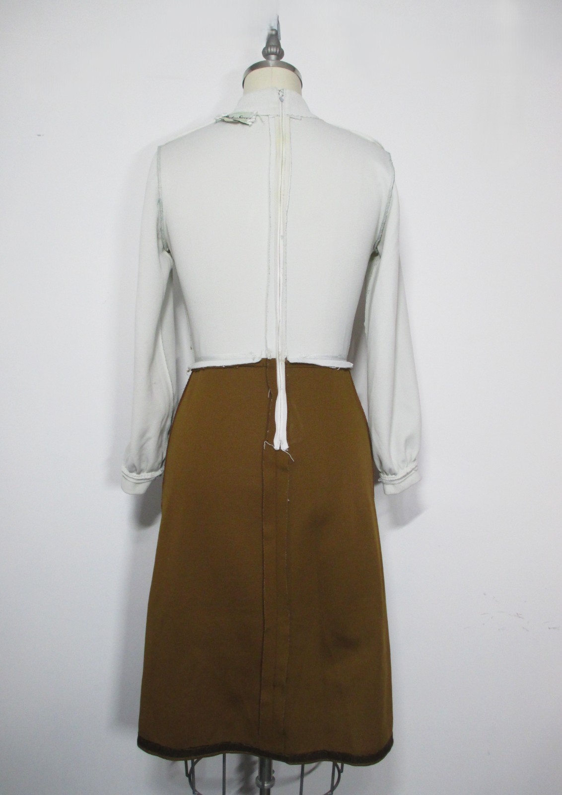 Vintage Gray, Brown Everyday Dress Honeycomb Double-knit, Very nice, Size M