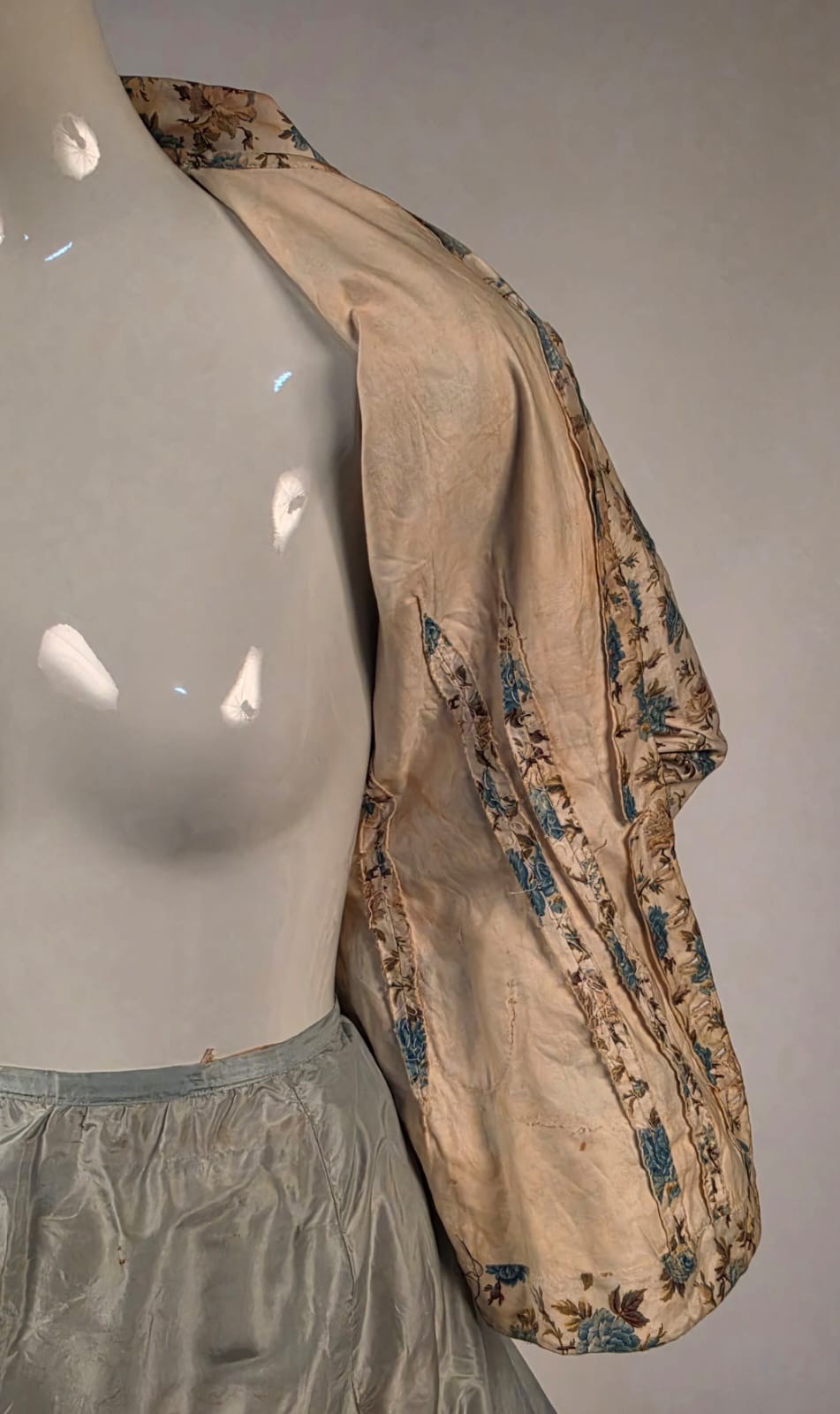 THE ULTIMATE VICTORIAN 1880’S PINK + BLUE ROSE PRINT BUSTLE JACKET XXS SIZE