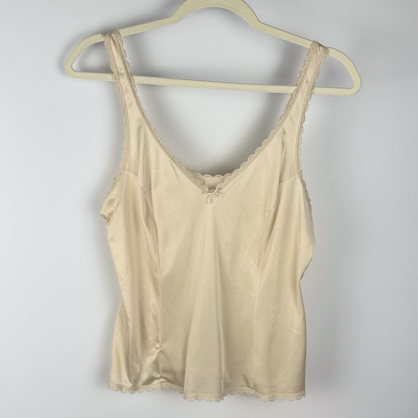 Vintage Camisole JCPenney Slip Tank Top Size 34 Beige Lace Trim Bow USA 70s 80s