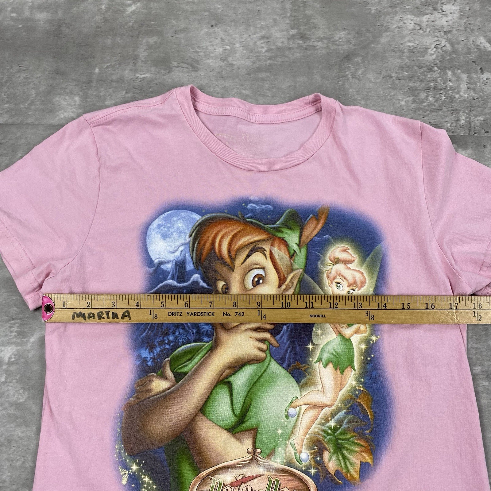 vintage DISNEY STORE Studio Collection Peter Pan & Tinker Bell t shirt y2k 2010s
