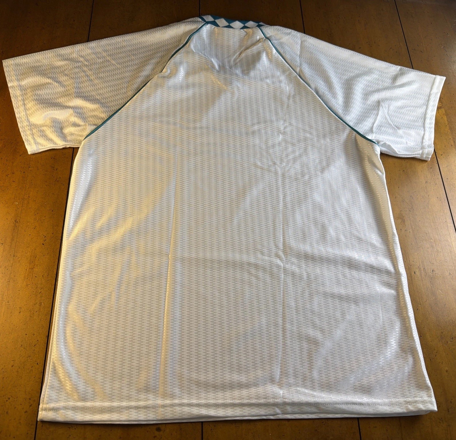 Vtg 80’s Teamwork Athletic Apparel Women’s Nylon Soccer Shirt & Shorts Medium