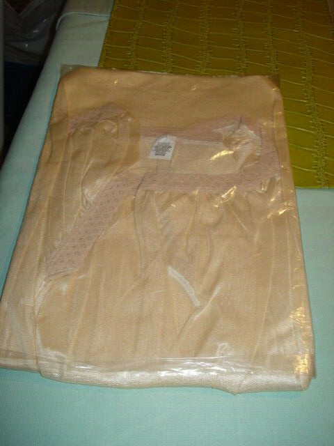 Vintage 60s Jamaica Beige Maxi Night Gown – Size M – NEW