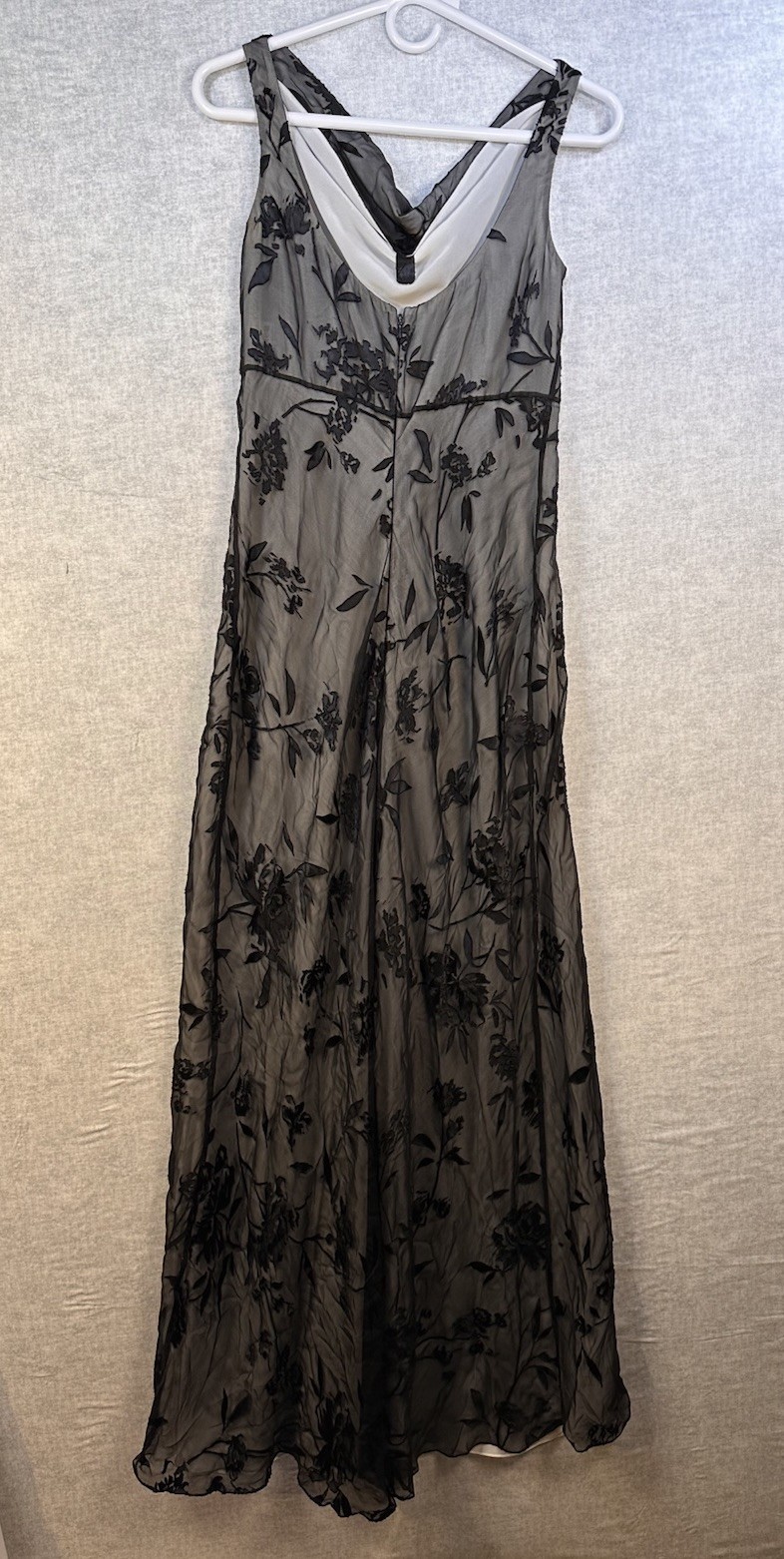 Emanuel Ungaro Sleeveless Black Dress Silk Blend Women’s Size 8 Floral Cutout