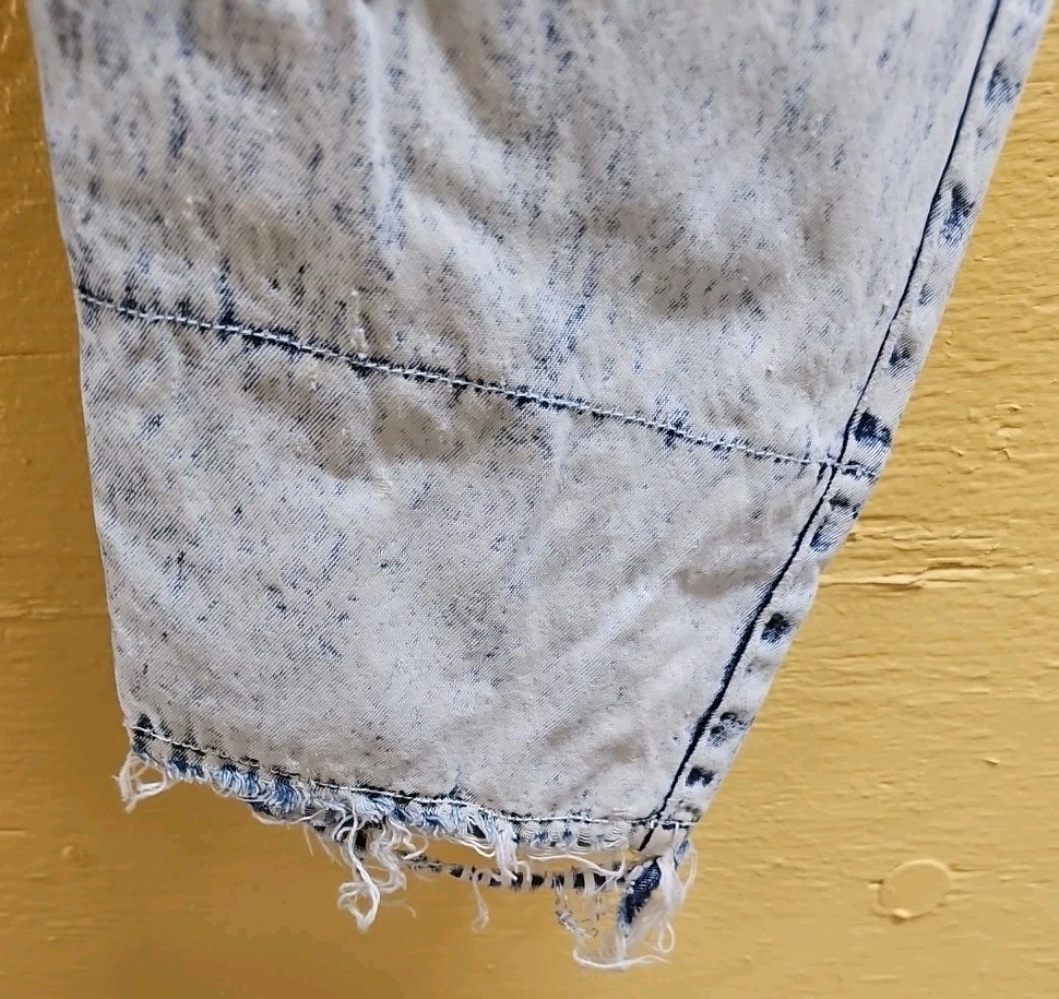 POWER – Acid Washed Tapered Paprr Bag High Waist Jeans, Womens 13/14 FUN & FUNKY