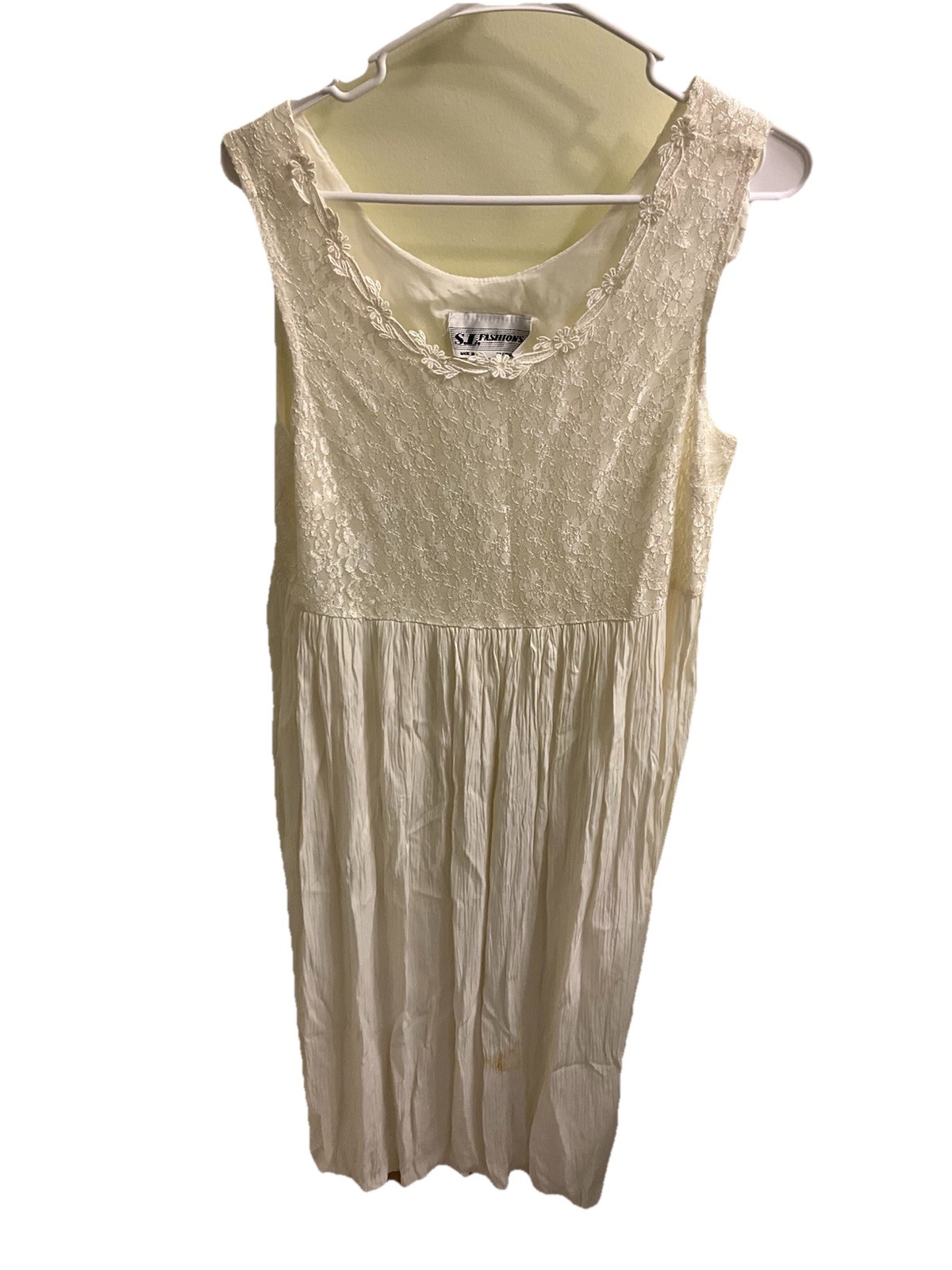 Vintage SL fashions ivory sleeveless maxi dress 12 lace floral bodice whimsy