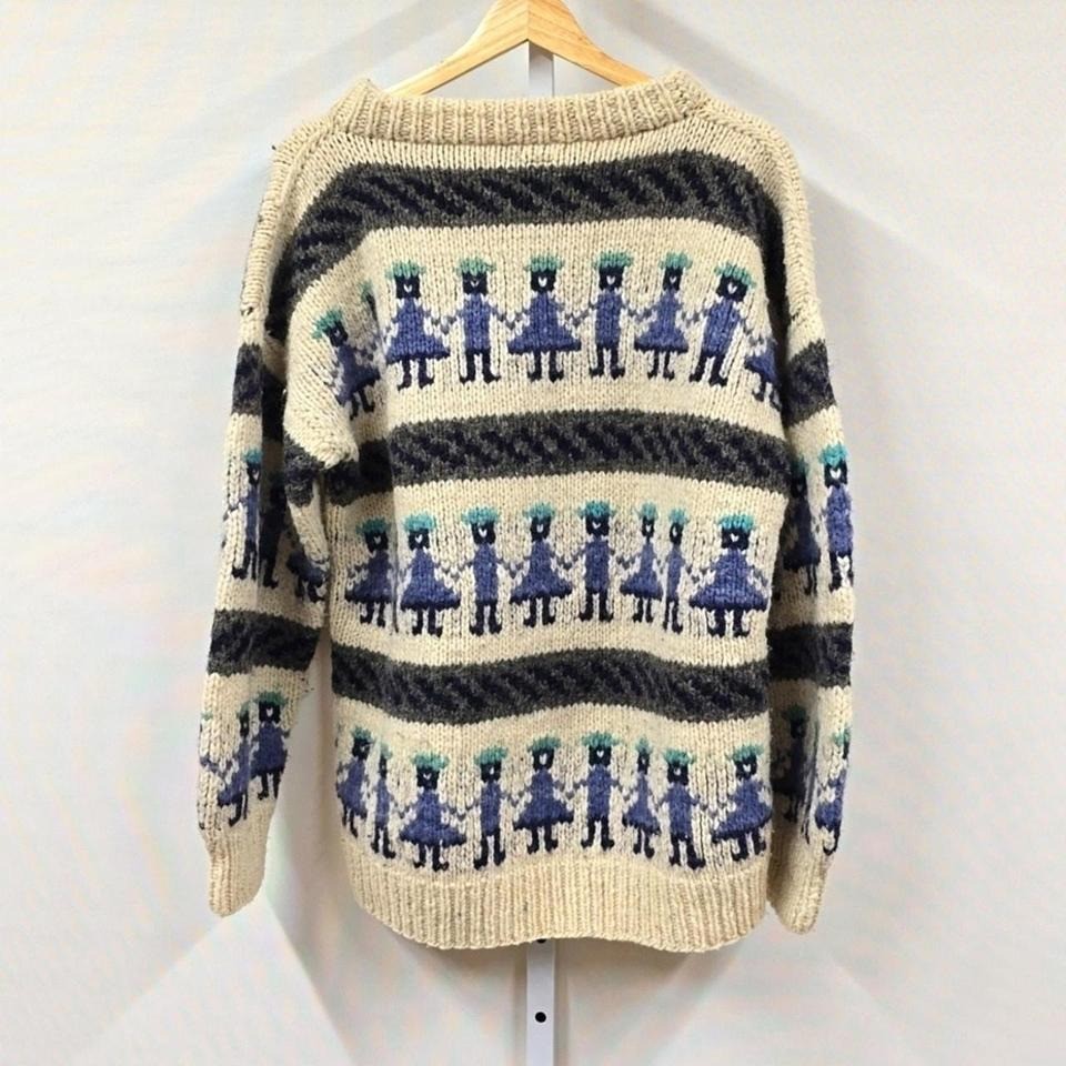 Vintage Ecuador Hand Knit 100% Wool Sweater Cream Blue People Pattern Novelty